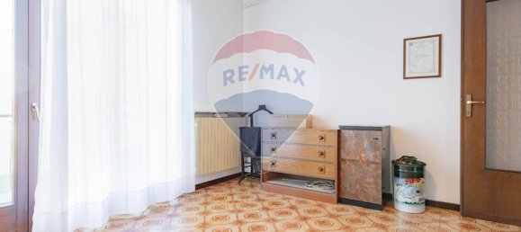 3 bedrooms Villa in Legnano, Italy No. 131006 23