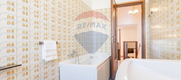 3 bedrooms Villa in Legnano, Italy No. 131006 40