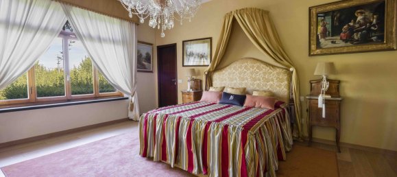 3 Schlafzimmer Villa in Florence, Italy, Nr. 358181 11