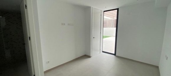 3 bedrooms Townhouse in Alicante, Spain No. 11534 15