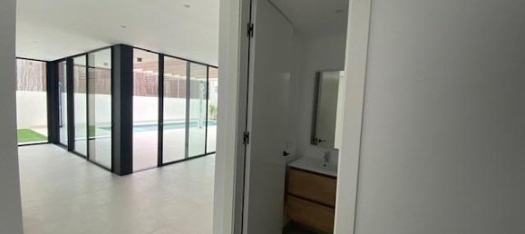 3 bedrooms Townhouse in Alicante, Spain No. 11534 10