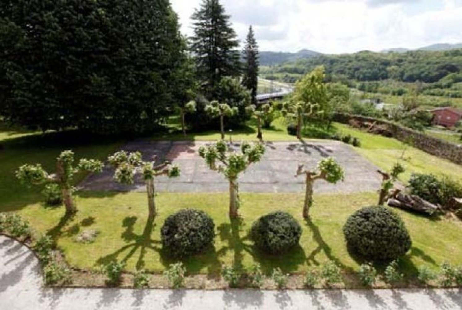 Дом с 10 спальнями в Овьедо, Испания № 72143