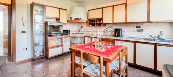 3 bedrooms Villa in Dueville, Italy No. 305797 18