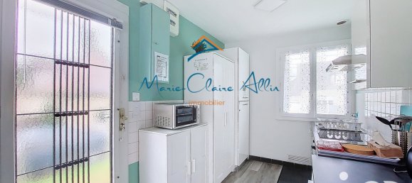 Casa de 2 dormitorios en La Ferte-Saint-Cyr, France No. 212612 3