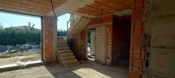 1093m² Land in Missaglia, Italy No. 5542 13