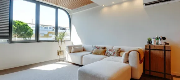 2 bedrooms Penthouse in Quarteira, Portugal No. 110925 2