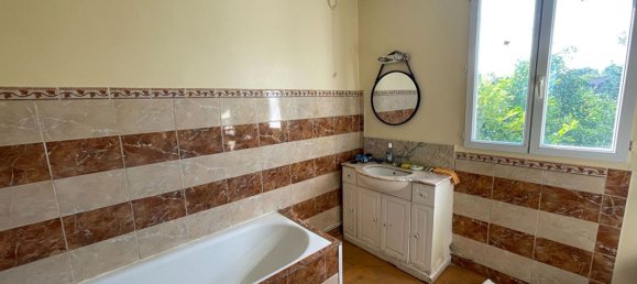 4 Schlafzimmer Haus in Sevran, France, Nr. 185199 8