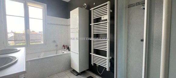 5 bedrooms House in Saint-Jean-de-Braye, France No. 330018 15