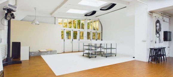 424m² Building in Stuttgart, Germany No. 17849 7