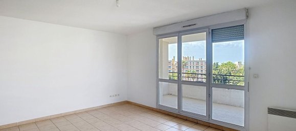 2 bedrooms Apartment in Marseille, France No. 336900 4