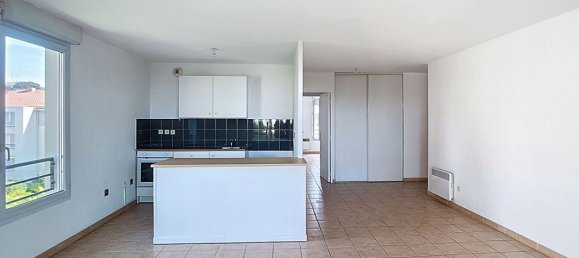 2 bedrooms Apartment in Marseille, France No. 336900 15