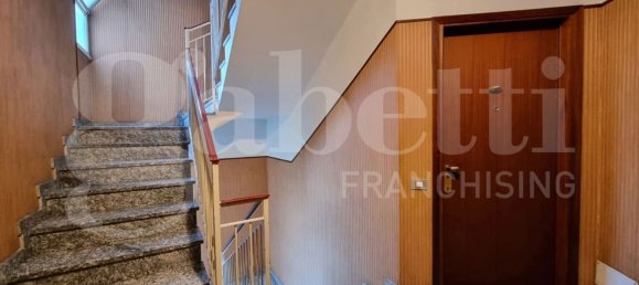 3-salle Appartement à Como, Italy No. 61695 15