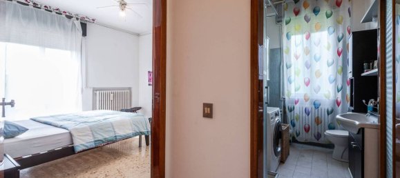 Apartamento de 2 dormitorios en San Giovanni in Persiceto, Italy No. 274177 18