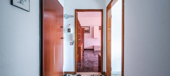 Apartamento de 2 dormitorios en San Giovanni in Persiceto, Italy No. 274177 13