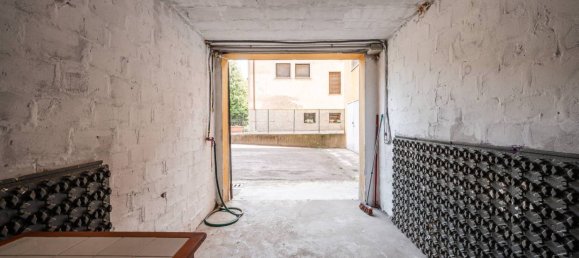 Apartamento de 2 dormitorios en San Giovanni in Persiceto, Italy No. 274177 36