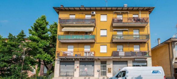 Apartamento de 2 dormitorios en San Giovanni in Persiceto, Italy No. 274177 39