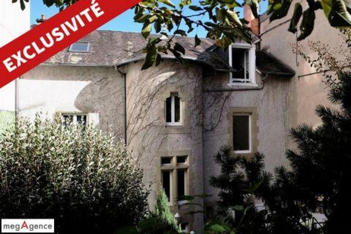 6 bedrooms Shop in Tulle, France No. 20646