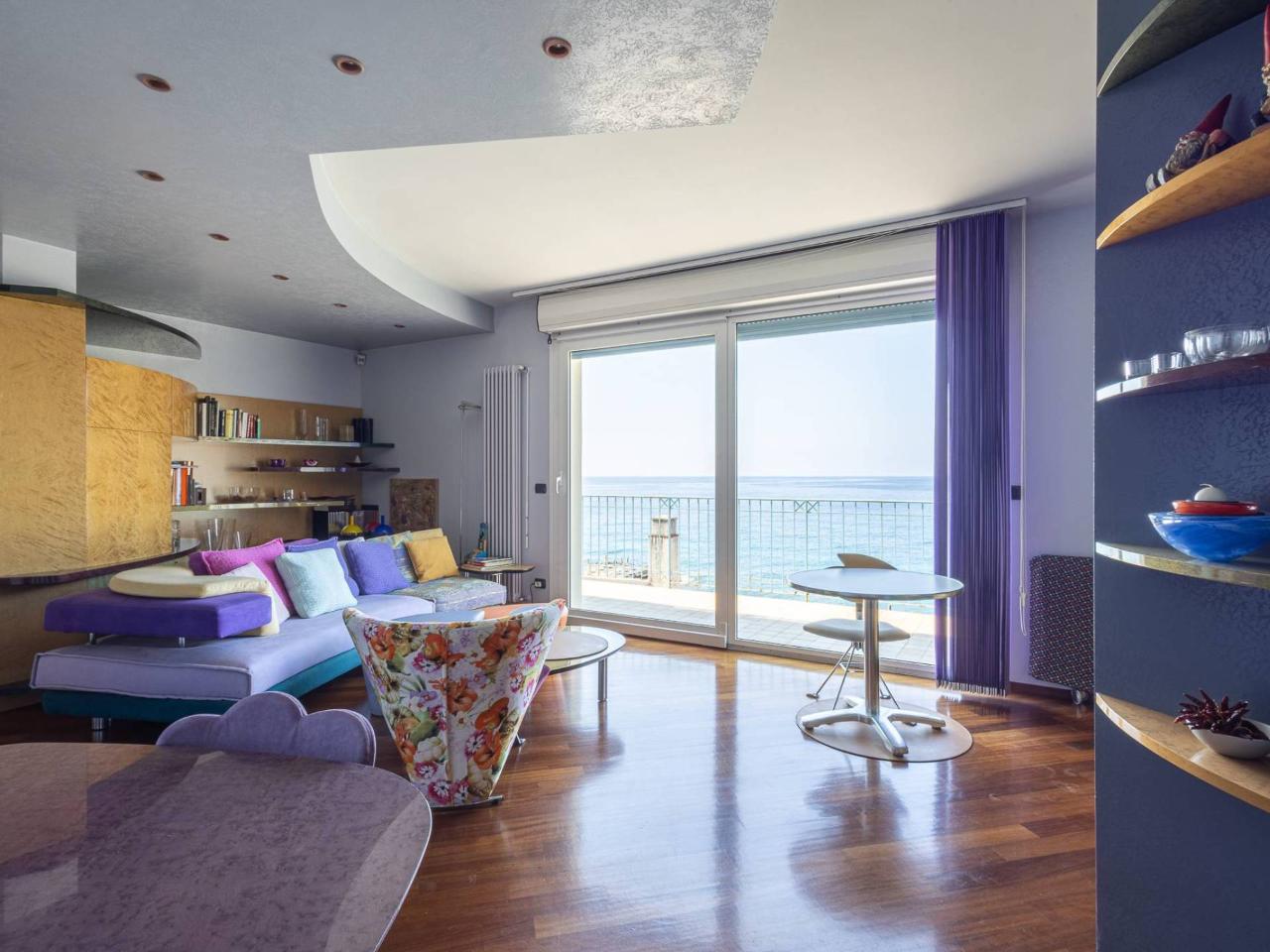 9 rooms Apartment in Ospedaletti, Italy No. 107008