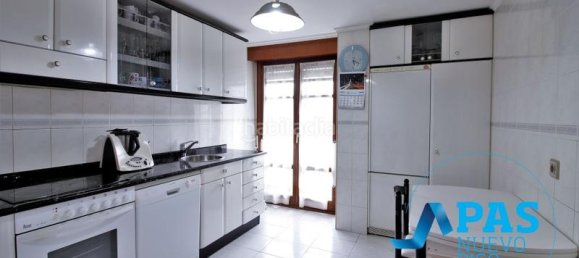 Dúplex de 3 dormitorios en El Astillero, Spain No. 167839 3