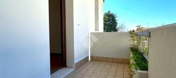 4 rooms Apartment in Forlì, Italy No. 15516 11