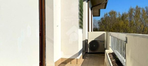 4 rooms Apartment in Forlì, Italy No. 15516 12