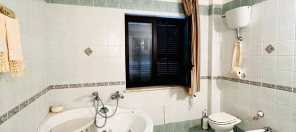 3 Schlafzimmer Haus in Giugliano in Campania, Italy, Nr. 10471 25