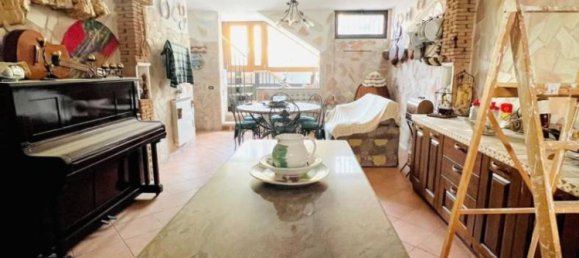 3 Schlafzimmer Haus in Giugliano in Campania, Italy, Nr. 10471 15