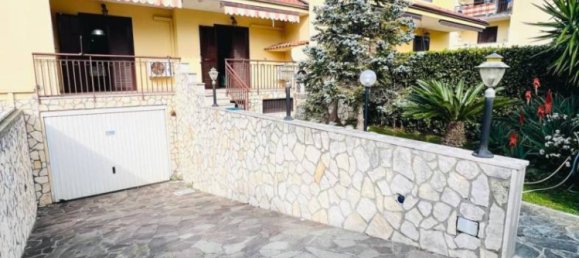 3 Schlafzimmer Haus in Giugliano in Campania, Italy, Nr. 10471 6