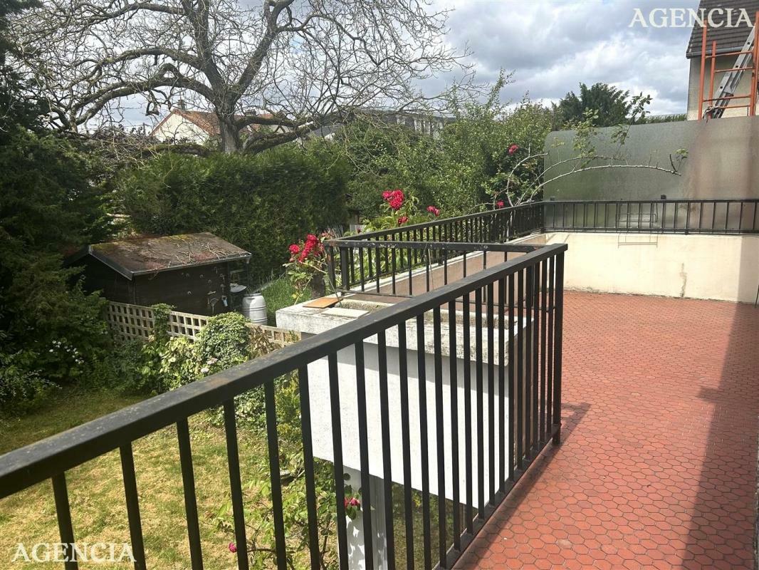 4 bedrooms House in Pontault-Combault, France No. 169576