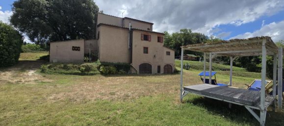 4 bedrooms Villa in Casciana Terme Lari, Italy No. 317393 2