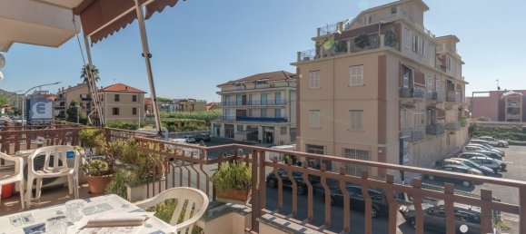 1 bedroom Apartment in Ceriale, Italy No. 371754 4