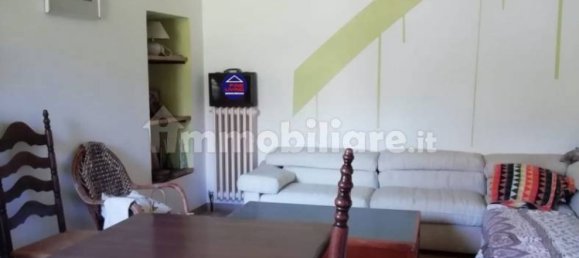 Apartamento de 3 dormitorios en Urbino, Italy No. 1822 17