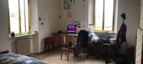 Apartamento de 3 dormitorios en Urbino, Italy No. 1822 21