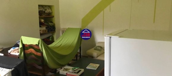 Apartamento de 3 dormitorios en Urbino, Italy No. 1822 18
