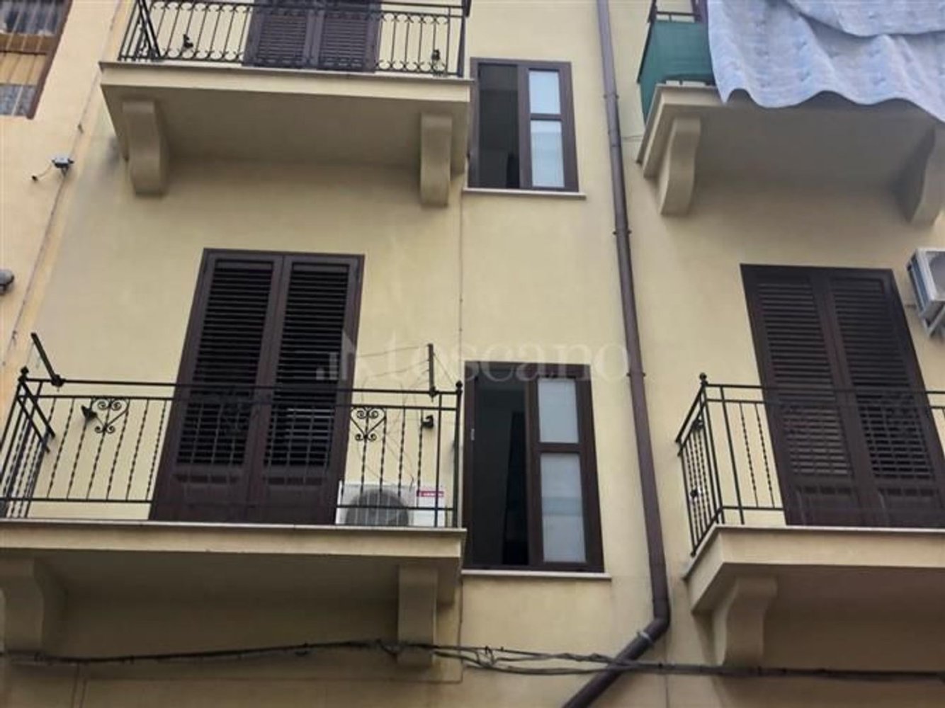 Apartamento de 2 habitaciónes en Palermo, Italy No. 51042