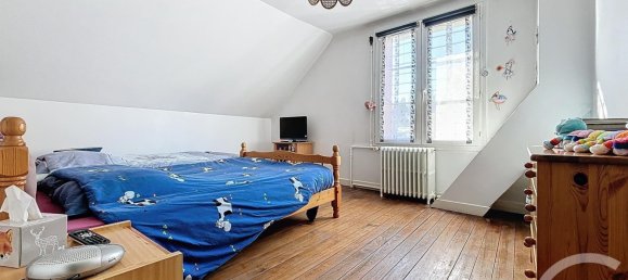 5 bedrooms House in Chartres, France No. 236178 19