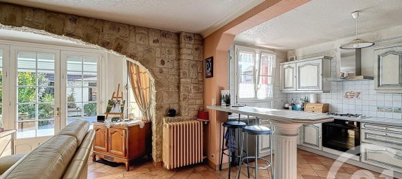 5 bedrooms House in Chartres, France No. 236178 18