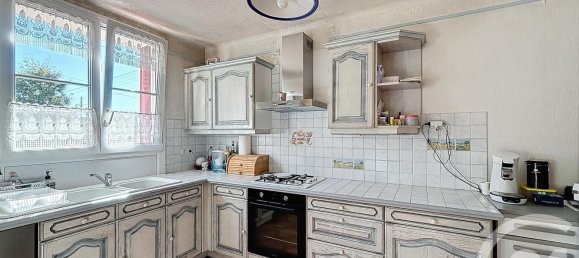 5 bedrooms House in Chartres, France No. 236178 25