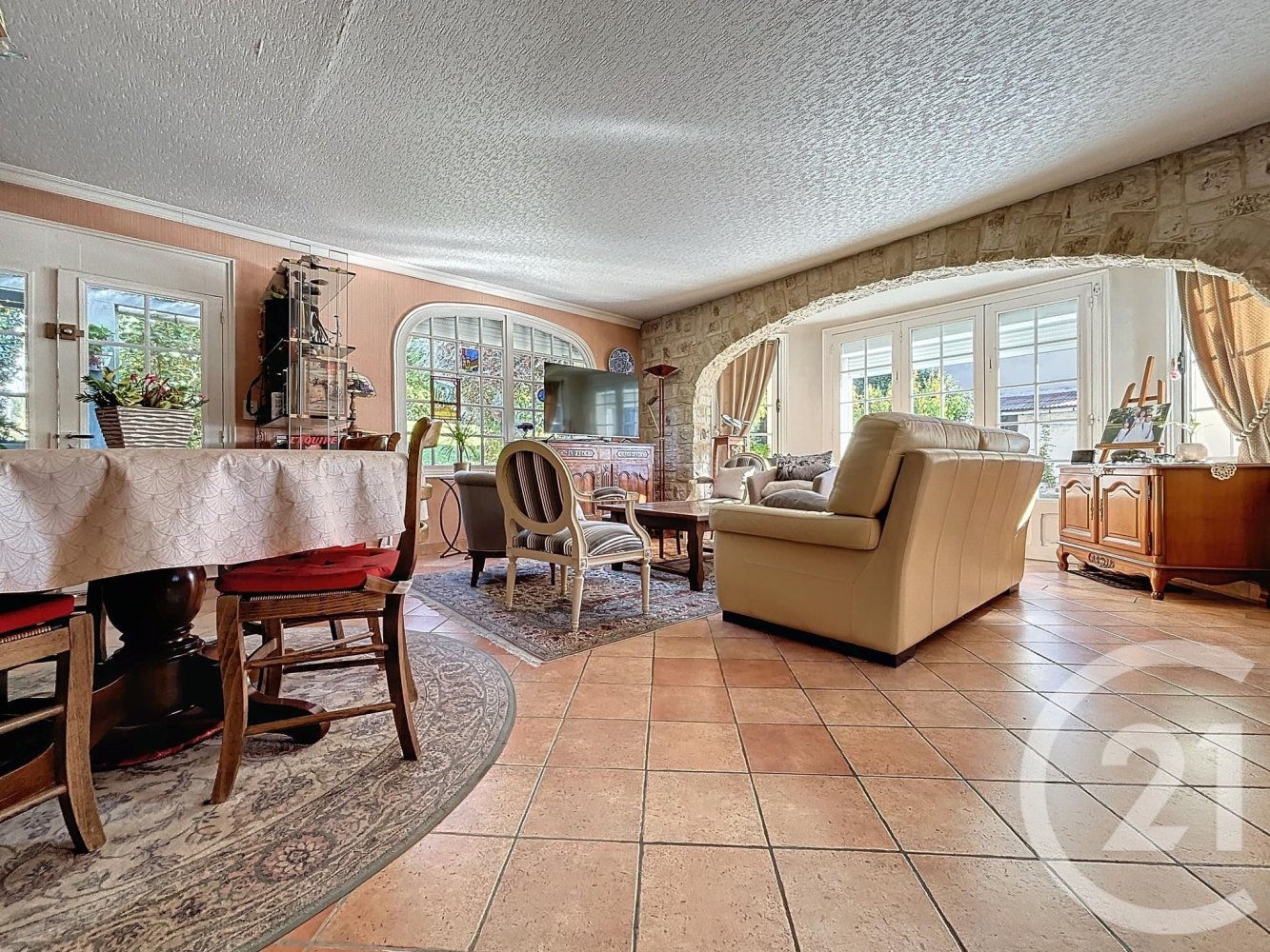 5 bedrooms House in Chartres, France No. 236178