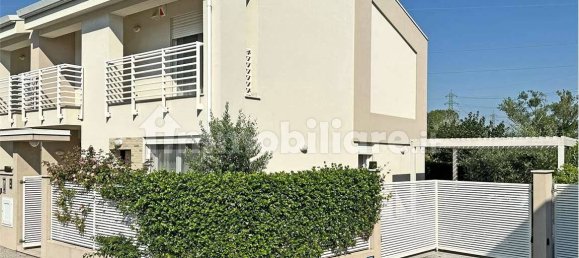 3 bedrooms Villa in Rimini, Italy No. 330521 22