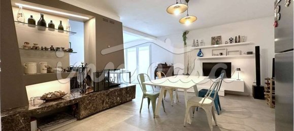 3 bedrooms Villa in Rimini, Italy No. 330521 4