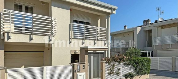 3 bedrooms Villa in Rimini, Italy No. 330521 21
