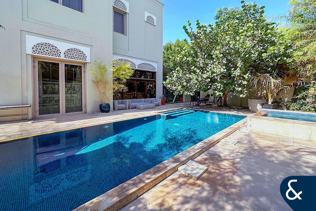 6 غرف نوم فيلا في البراري, UAE رقم 109853