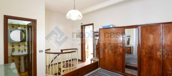 3 rooms Apartment in Seveso, Italy No. 33348 7