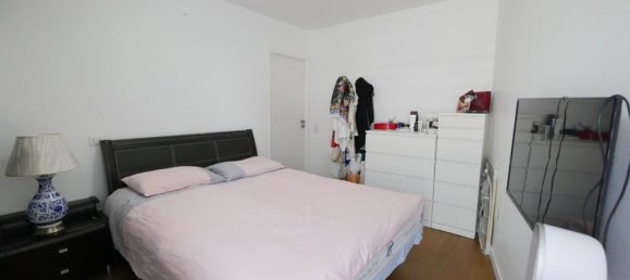 Apartamento de 2 dormitorios en Suresnes, France No. 182715 12