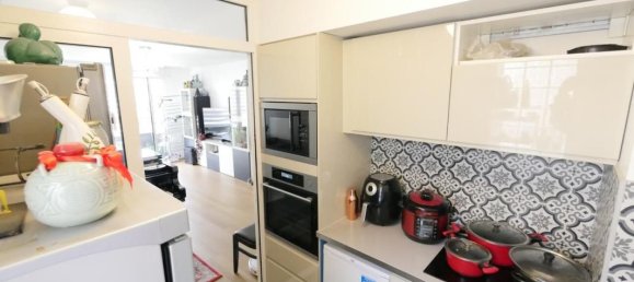 Apartamento de 2 dormitorios en Suresnes, France No. 182715 8