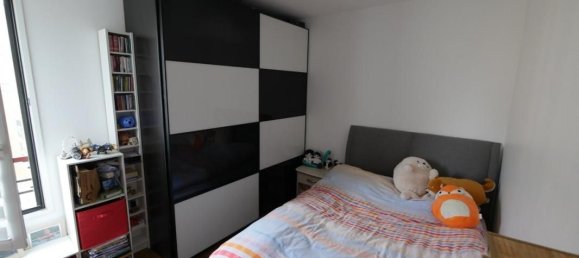 Apartamento de 2 dormitorios en Suresnes, France No. 182715 16
