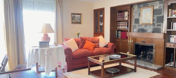 4 bedrooms Penthouse in Gijon, Spain No. 186220 3