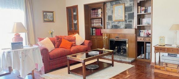 4 bedrooms Penthouse in Gijon, Spain No. 186220 2