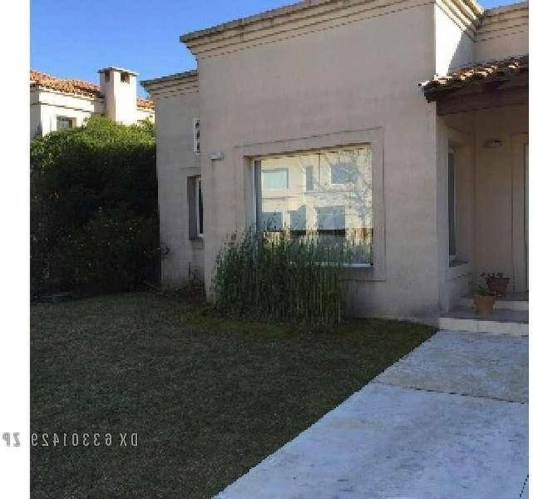 3 bedrooms House in Tigre, Argentina No. 98410